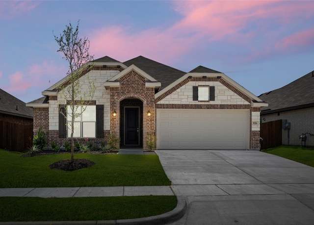 Property at 926 Madeline, Cleburne, TX 76033, 3 beds, 2 baths