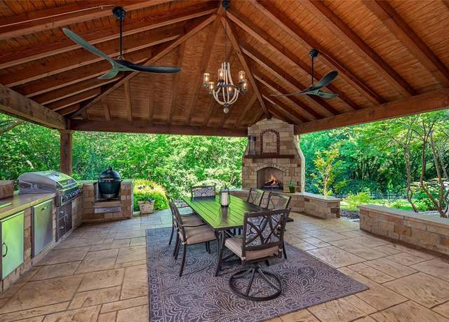 Property at 808 Bluffwood Ave, Mckinney, TX 75072, 5 beds, 4 baths
