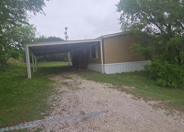 Property at 902 Pecos River Dr, Granbury, TX 76048, 3 beds, 2 baths