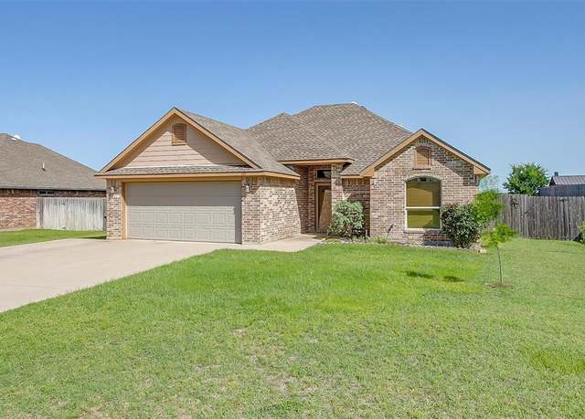 Property at 121 Joyce St, Whitney, TX 76692, 3 beds, 2 baths