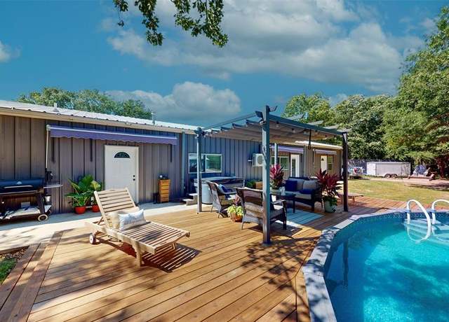 Property at 1004 Rs County Road 3345, Emory, TX 75440, 5 beds, 3 baths