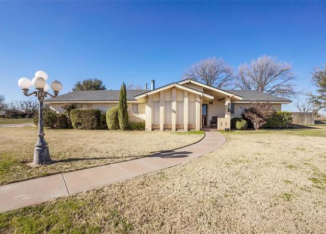 Property at 1102 Bettis, Merkel, TX 79536, 4 beds, 2 baths