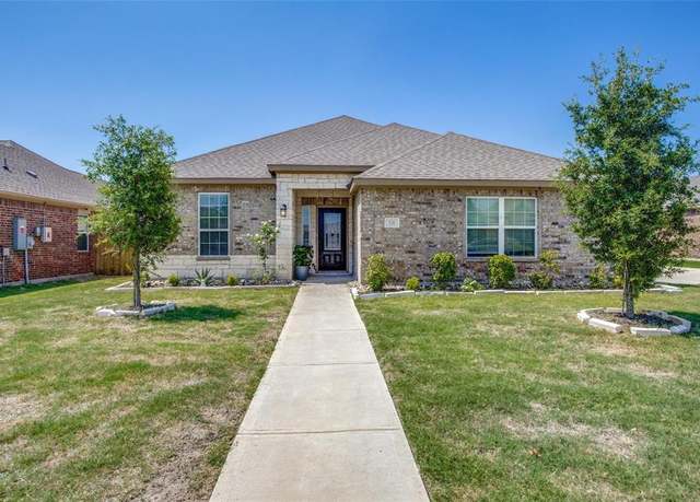 Property at 526 Meadow Springs Dr, Glenn Heights, TX 75154, 4 beds, 2 baths