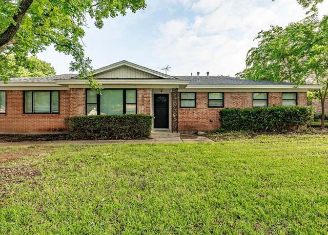 Property at 600 Circleview Dr N, Hurst, TX 76054, 4 beds, 2 baths