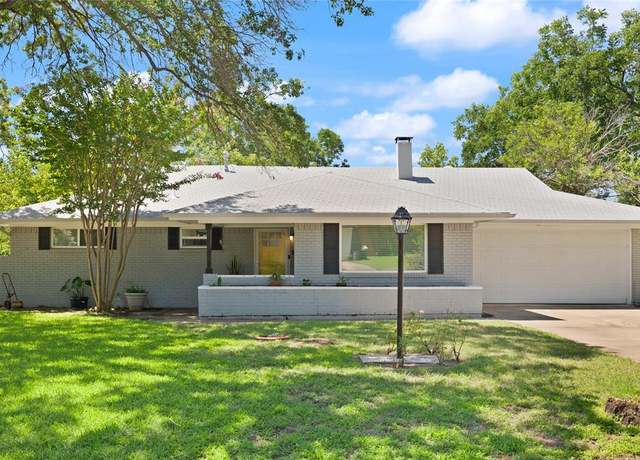 Property at 8021 Northbrook Dr, Benbrook, TX 76116, 3 beds, 2 baths