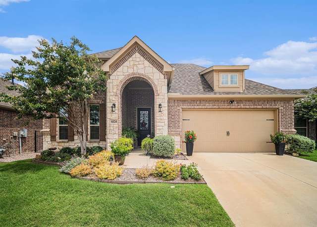 Property at 6124 Carmona Trl, Fort Worth, TX 76123, 2 beds, 2 baths