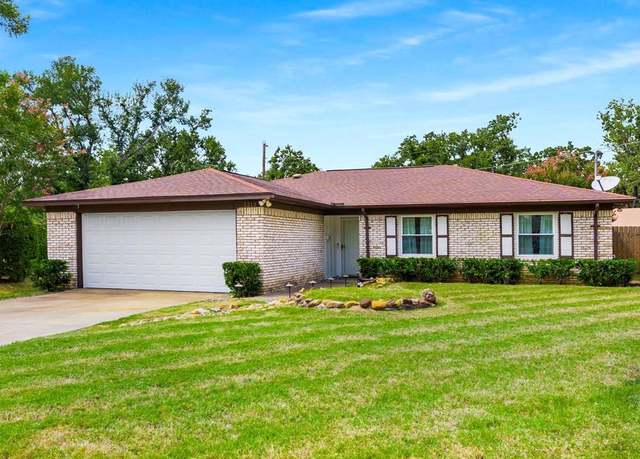 Property at 3213 Shere Cir, Irving, TX 75060, 3 beds, 2 baths