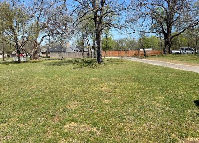 Property at 515 Eddleman St, Pilot Point, TX 76258