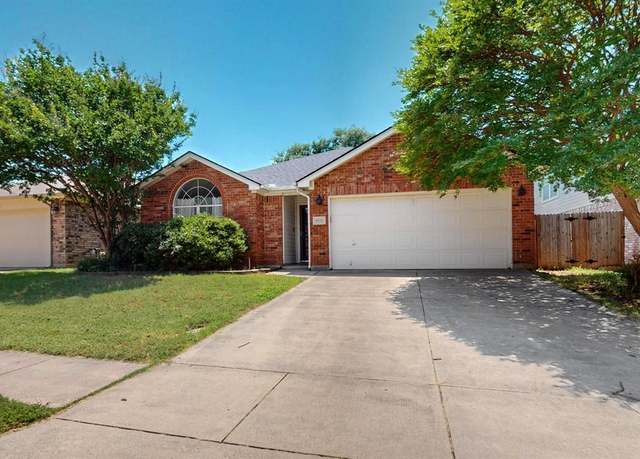 Property at 9016 Brushy Creek Trl, Fort Worth, TX 76118, 3 beds, 2 baths