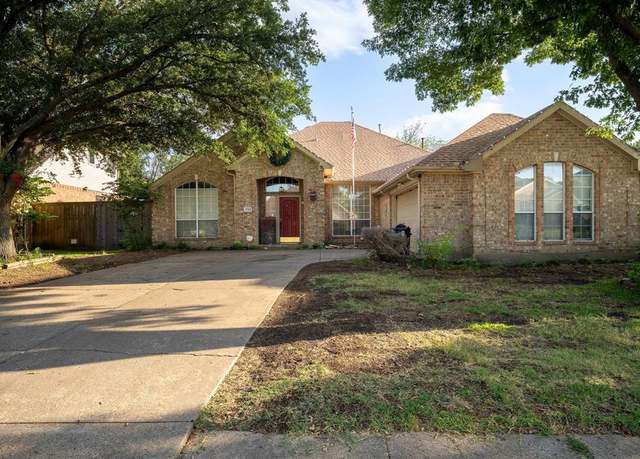 Property at 1723 Vicksburg Dr, Mesquite, TX 75181, 4 beds, 2 baths