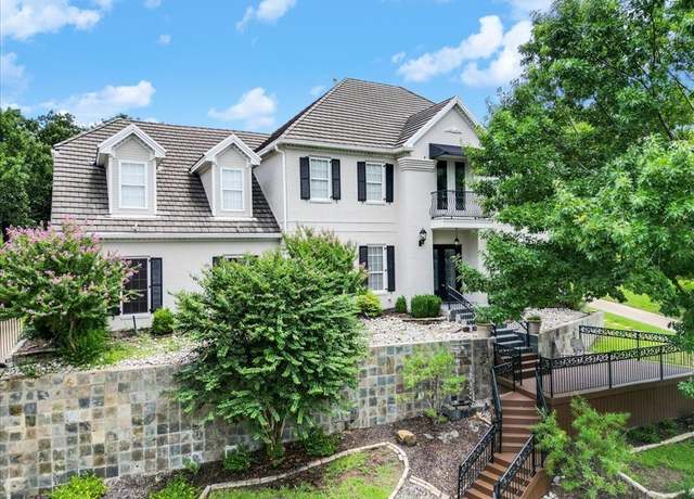 Property at 3009 Iron Stone Ct, Arlington, TX 76006, 4 beds, 3 baths