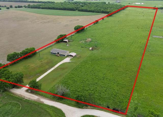 Property at 453 County Road 276, Gainesville, TX 76240, 3 beds, 2 baths
