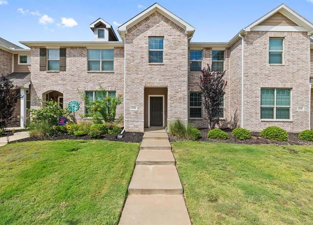 Property at 2224 Davenport Dr, Denton, TX 76207, 3 beds, 2.5 baths