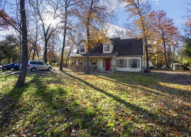 Property at 114 Golden Oaks Dr, Mabank, TX 75156, 3 beds, 2 baths