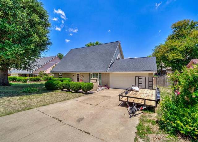 Property at 6930 Trailcrest Dr, Dallas, TX 75232, 3 beds, 2 baths