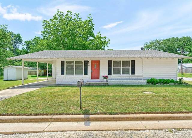 Property at 501 S Eddy Ave, Denison, TX 75020, 3 beds, 2 baths