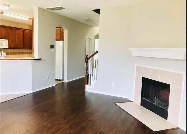Property at 1018 Spanish Moss Dr, Garland, TX 75040, 4 beds, 2.5 baths