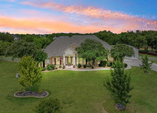 Property at 160 North Star Crossing Ln, Weatherford, TX 76088, 4 beds, 3 baths