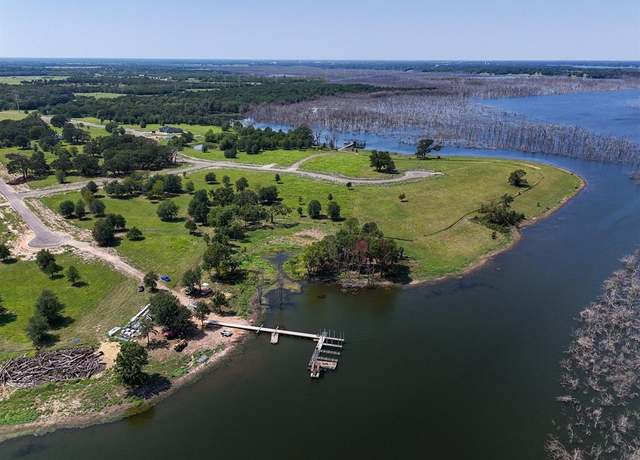 Property at 220 Diamond Pt, Dodd City, TX 75438