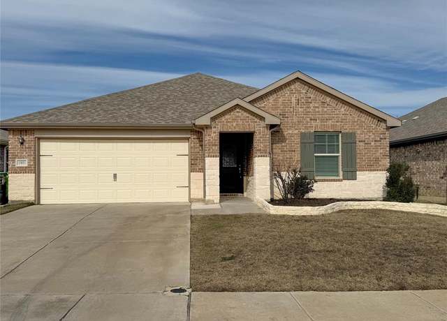 Property at 1801 Berry Ridge Trl, Aubrey, TX 76227, 3 beds, 2 baths