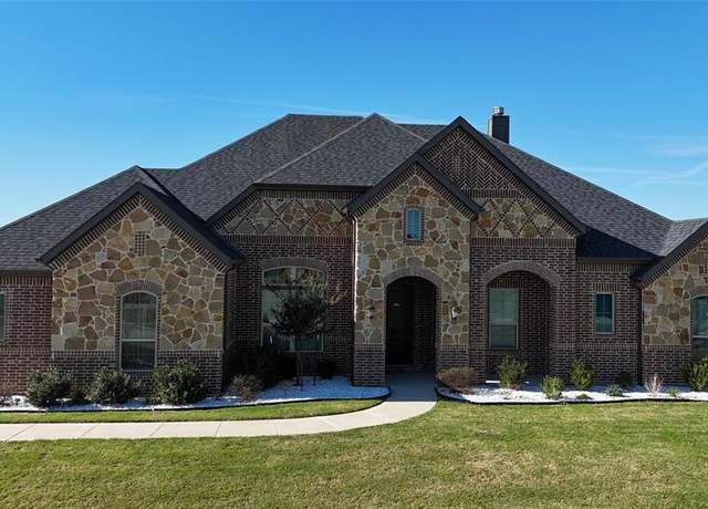 Property at 401 Evening Fire Dr, Waxahachie, TX 75167, 4 beds, 3 baths