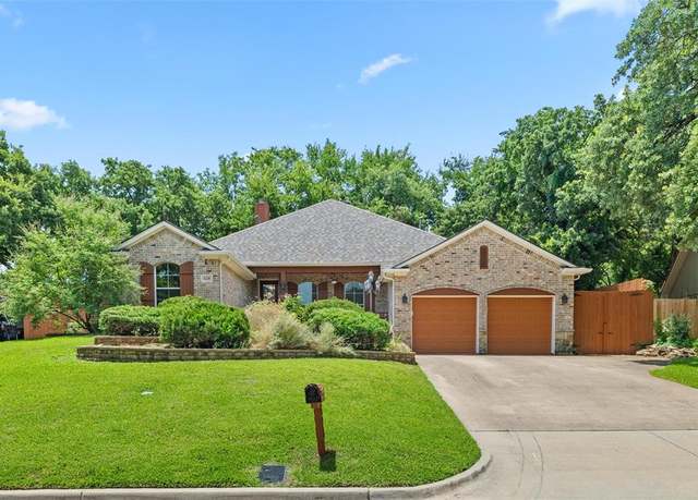 Property at 628 Merrill Dr, Bedford, TX 76022, 4 beds, 2 baths