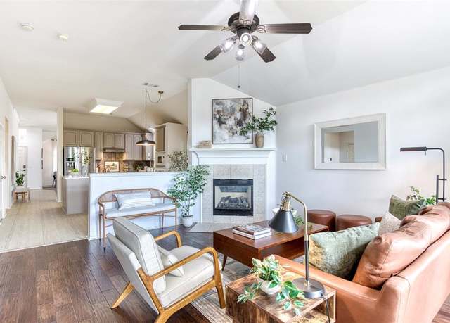 Property at 11471 Balcones Dr, Frisco, TX 75033, 3 beds, 2 baths