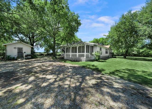 Property at 81 Spur 71, Sulphur Springs, TX 75482, 3 beds, 2 baths