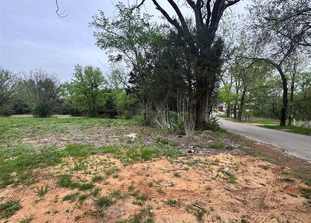 Property at 131 Oak Hill Dr, Joshua, TX 76058