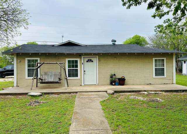 Property at 125 County Road 1770, Clifton, TX 76634, 3 beds, 2 baths