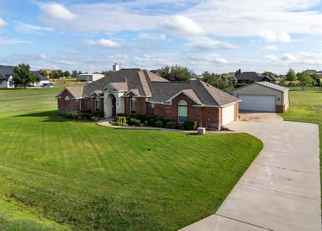 Property at 125 Deer Stream Ct, Azle, TX 76020, 3 beds, 2.5 baths