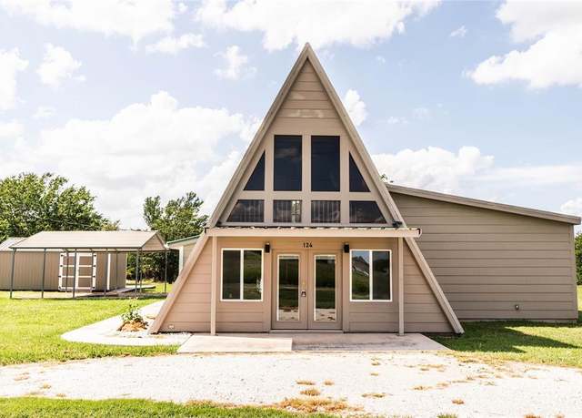Property at 124 Greenhill Cir, Nocona, TX 76255, 3 beds, 3 baths