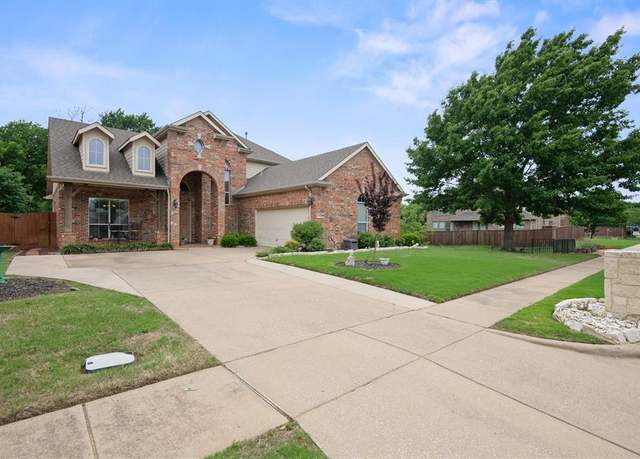 Property at 8402 Pecan Creek Dr, Arlington, TX 76001, 3 beds, 2.5 baths