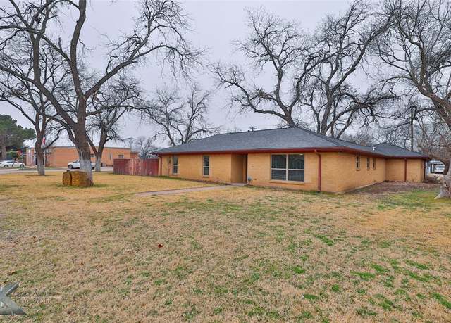 Property at 304 Oak, Clyde, TX 79510, 3 beds, 2 baths