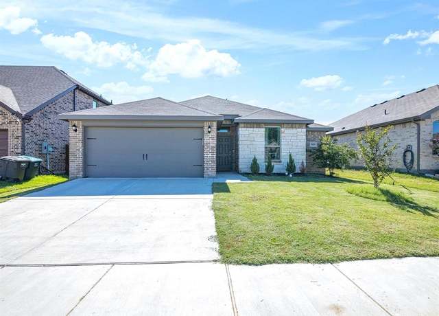 Property at 9929 Mescalbean Blvd, Fort Worth, TX 76036, 3 beds, 2 baths