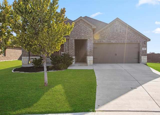Property at 208 Churchill Ct, Waxahachie, TX 75165, 4 beds, 2 baths