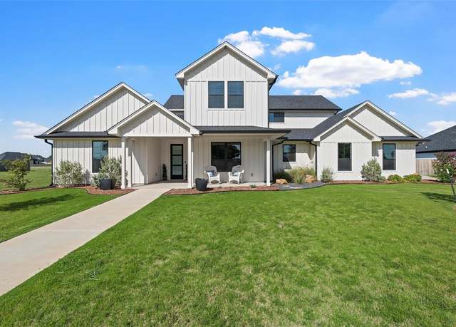 Property at 164 Water View Ln, Robinson, TX 76706, 4 beds, 2.5 baths