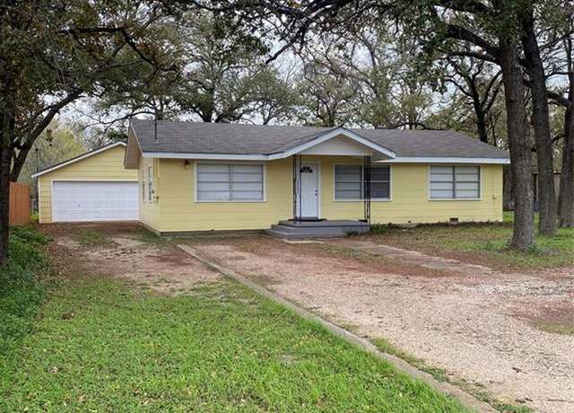 Property at 1064 State Highway 22, Whitney, TX 76692, 3 beds, 1 bath