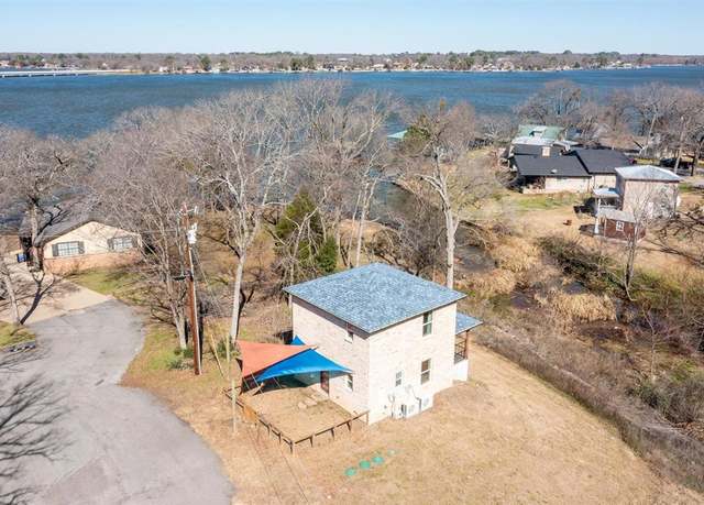 Property at 204 Crocker Dr, Malakoff, TX 75148, 1 bed, 1.5 baths