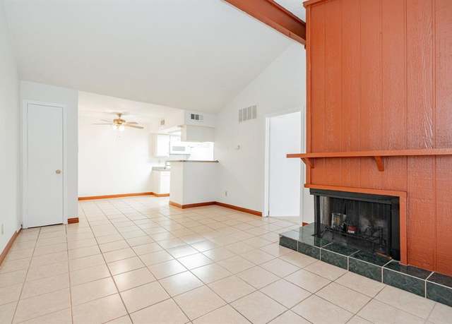 Property at 7152 Fair Oaks Ave #2087, Dallas, TX 75231, 2 beds, 2 baths