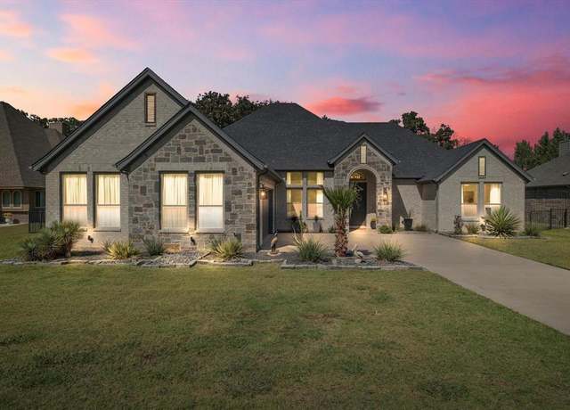 Property at 1709 Laguna S, Pelican Bay, TX 76020, 3 beds, 2.5 baths