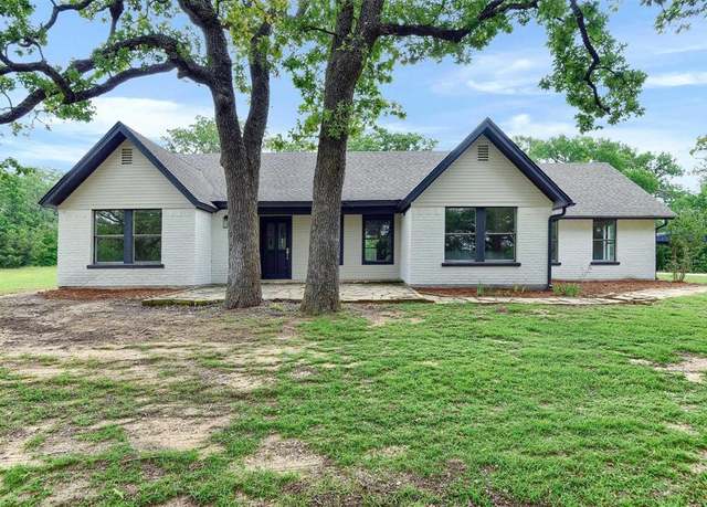 Property at 7586 W Line, Collinsville, TX 76233, 3 beds, 2 baths