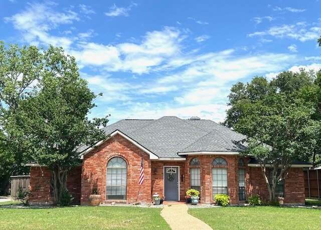Property at 103 Shannon Dr, Allen, TX 75002, 3 beds, 2.5 baths