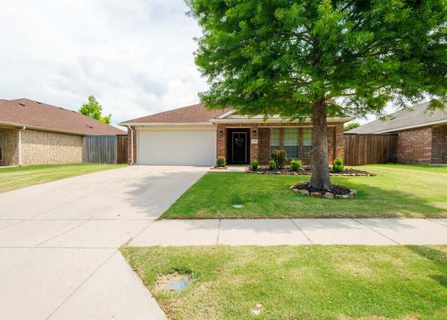 Property at 785 Crockett Dr, Lavon, TX 75166, 3 beds, 2 baths