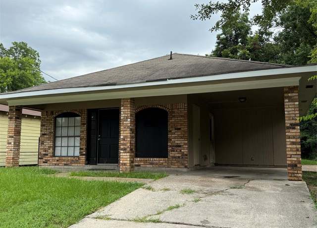 Property at 3920 Murvon St, Shreveport, LA 71109, 3 beds, 1 bath