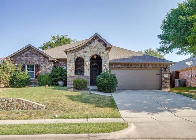 Property at 5725 Caballo St, Fort Worth, TX 76179, 4 beds, 2 baths