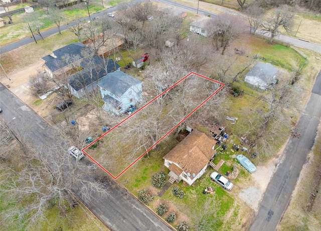 Property at 511 E Wilson Ave, Sherman, TX 75090