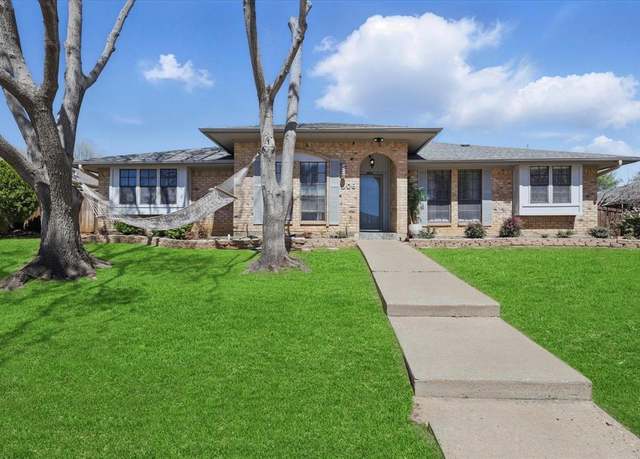 Property at 906 Fairfield Ln, Flower Mound, TX 75028, 3 beds, 2 baths