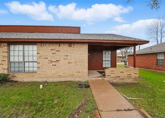 Property at 1707 Creekview Dr, Glenn Heights, TX 75154, 2 beds, 1 bath