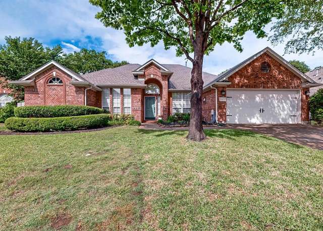Property at 3211 Brampton Dr, Corinth, TX 76210, 4 beds, 2 baths